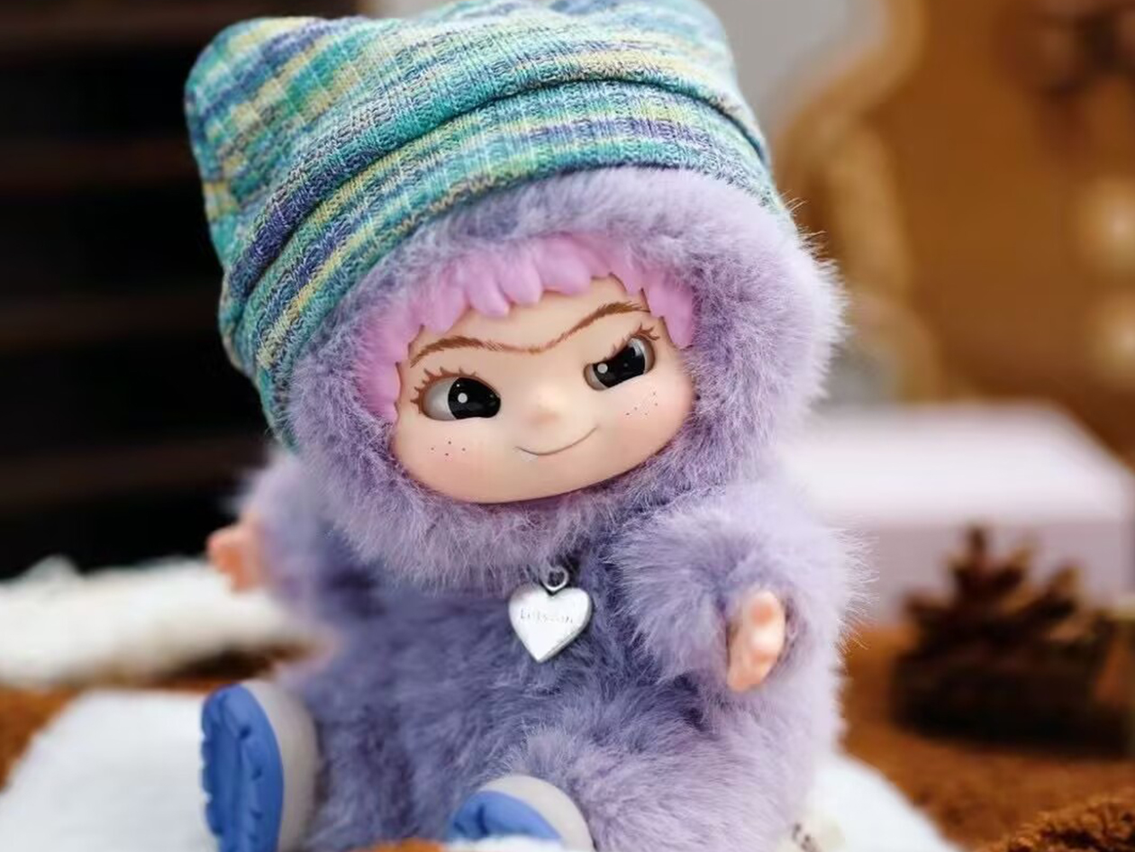 Wakuku Adorable Collectible Figure (Lavender/Green)