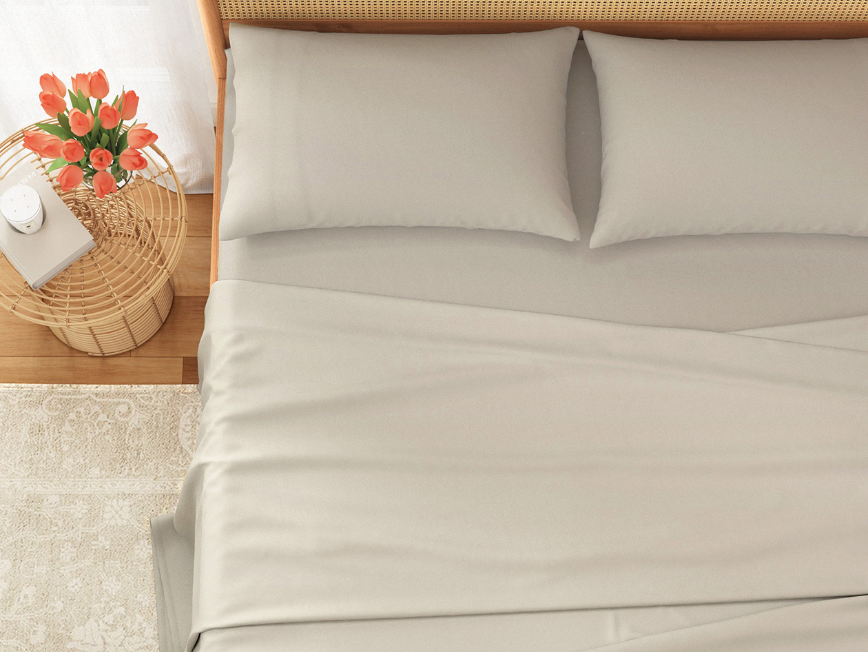 4-Piece Pre-Washed Microfiber Sheet Set (Grey/King)