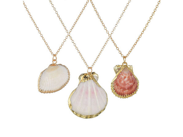 Shell necklace set