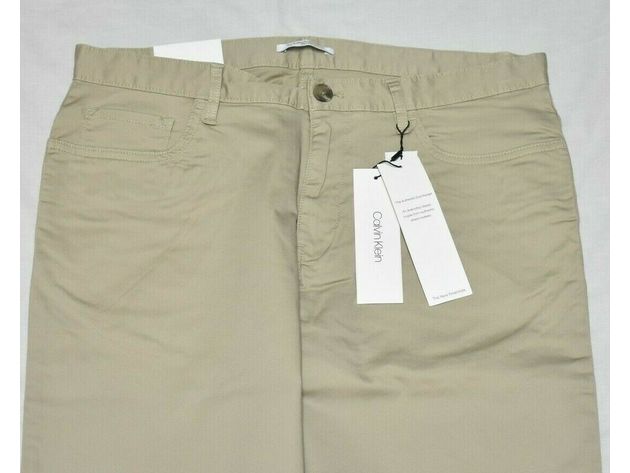 Calvin Klein Men's Classic Slim-Fit Pants Beigie Size 32X32
