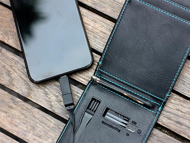 Moovy Power Wallet: Built-In Power Bank & Integrated Plugs