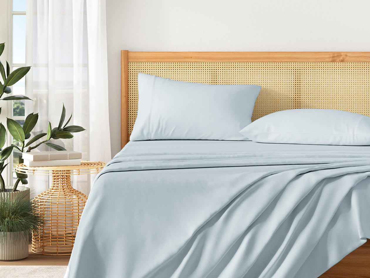 4-Piece Pre-Washed Microfiber Sheet Set (Blue/Queen)