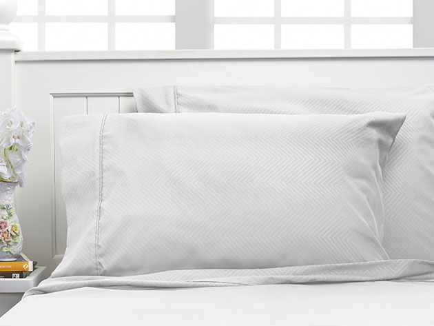 Bamboo 4-Piece Chevron Embossed Sheets (White/Full)