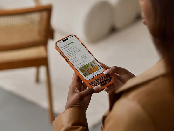 Clicks Keyboard Phone Case (Spice/iPhone 16 Pro Max