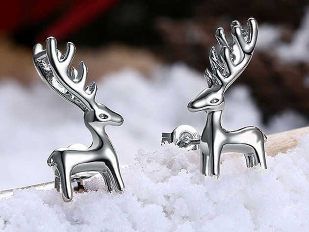 Reindeer Classic Gold Plated Stud Earrings (White Gold)