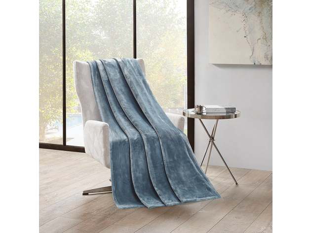 500 Series Solid Ultra Plush Blanket Silver Sage King