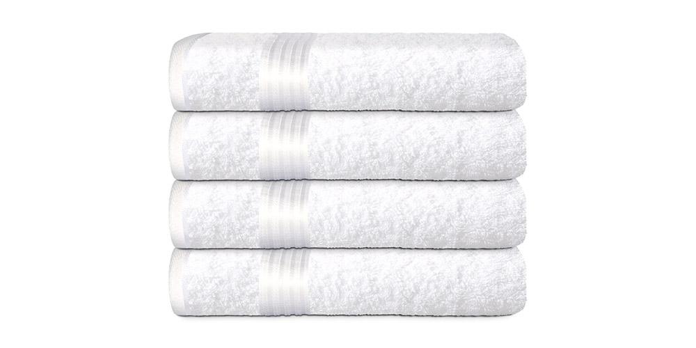 Why A White Towel Should Be A Bathroom Staple