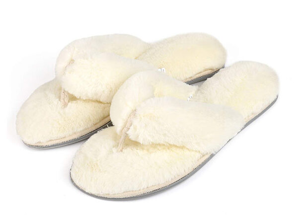 Women's Faux Fur Thong Slippers with Memory Foam (White/ Size 11-12 ...