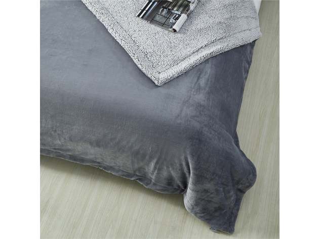 Zakary Flannel Reversible Heathered Sherpa Throw Blanket 60" x 80" / Light Grey