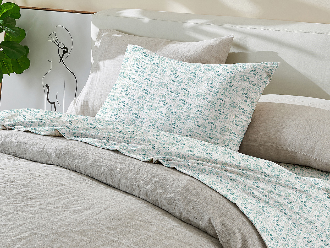 4-Piece Floral Print Microfiber Sheet Set (Chamblee Blue/Queen)