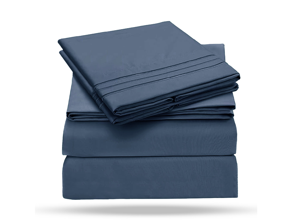 The Luxe 4-Piece Microfiber Bed Sheet Set (Navy/King)