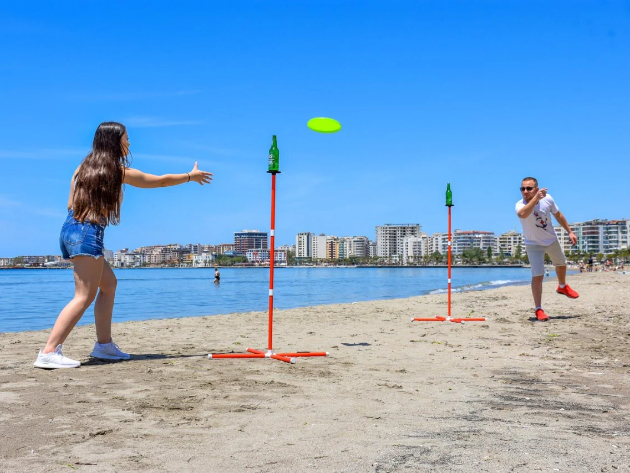 Interactive Frisbee Toss Outdoor Lawn Game