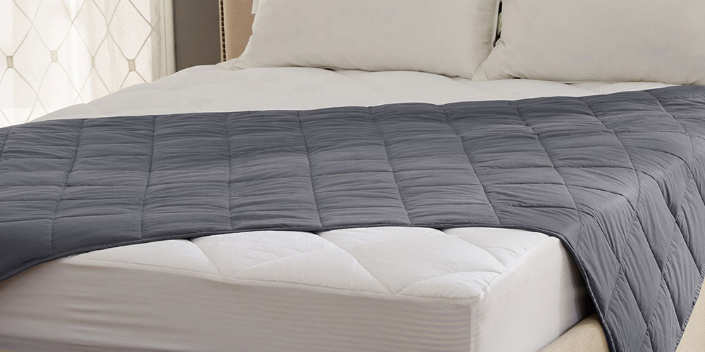 mattress with blanket