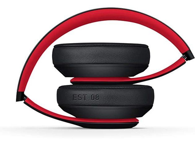 Beats Studio3 Wireless Over Ear Headphones MX422LL/A Defiant Black Red