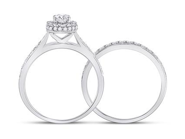 1.00 Carat (ctw G-H, I1) Halo Diamond Engagement Ring Bridal Wedding Band Set 14K White Gold