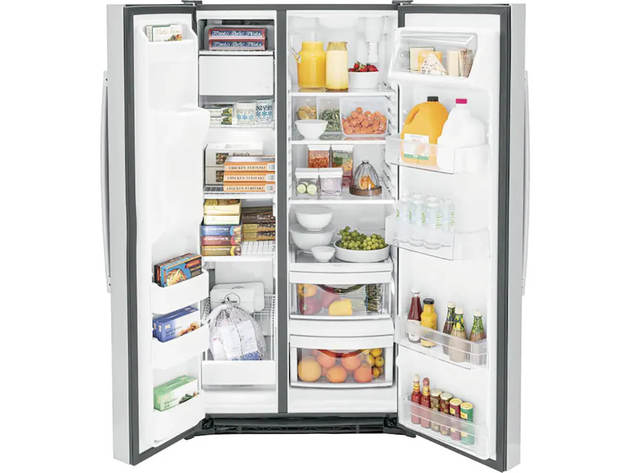 GE GSS25GYPFS 25.3 Cu. ft. Side-By-Side Refrigerator - Stainless Steel