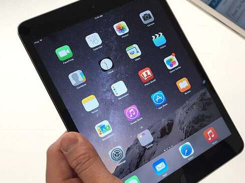 Apple iPad mini 3, 64GB - Silver (Refurbished: Wi-Fi + 4G Unlocked