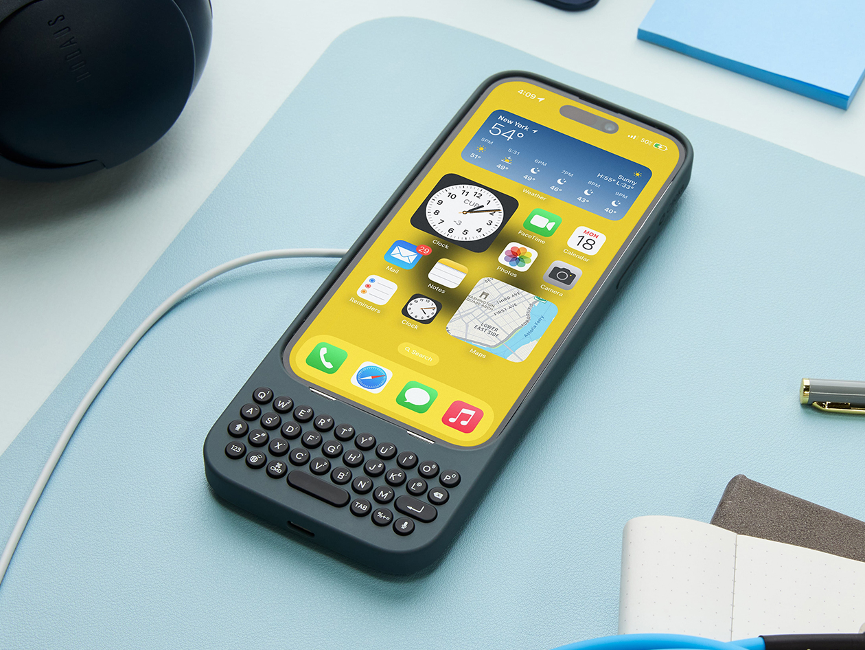 Clicks Keyboard Phone Case for (London Sky/iPhone 15 Pro Max)