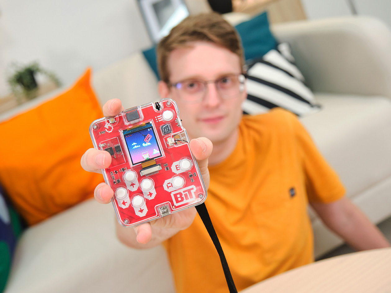 Bit 2.0 DIY Retro Game Console - Learn STEM & Code