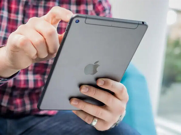 Apple iPad Mini (2019) 5th Gen 64GB Wi-Fi & Cellular Unlocked