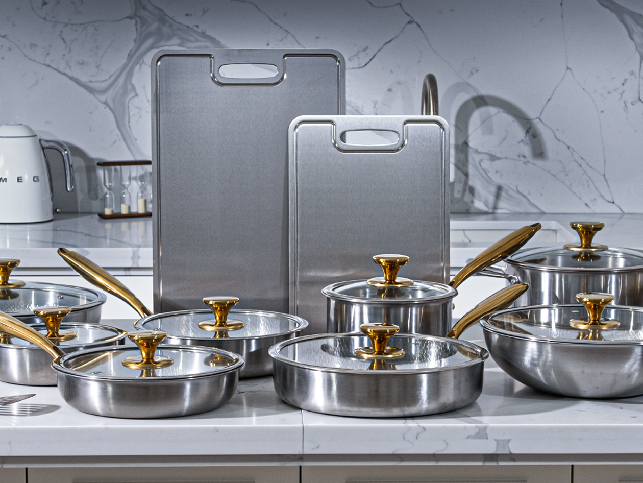 Taima Pure Titanium Cutting Board V2 (Large, 18" x 12")