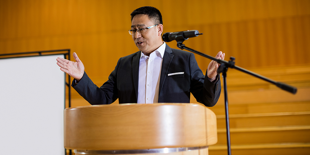 Public Speaking Mastery for Business Success