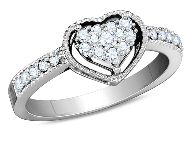 Diamond Heart Promise Ring 1/3 Carat (ctw Color H-I, Clarity I1-I2) in 14K White Gold 