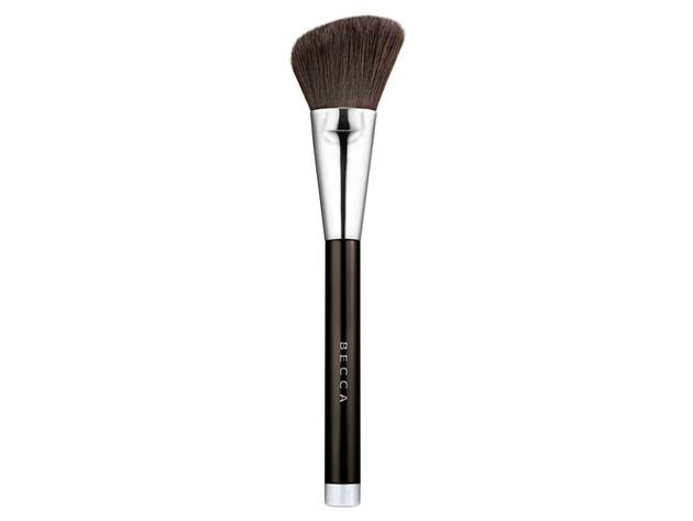 Becca Angled Highlighter Brush