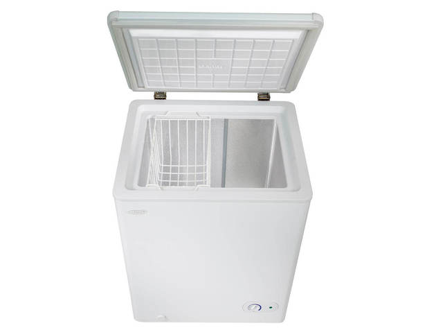 Danby DCF038A2WDB 3.8 Cu. Ft. White Chest Freezer with 5 Year Warranty