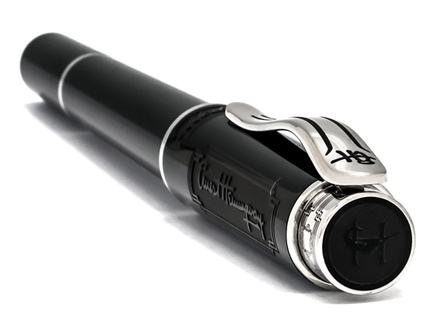 Montegrappa Icons Hemingway Novel Black & Silver Rollerball ISICHRIC
