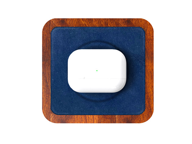 NYTSTND UNO MagSafe Compatible Wireless Charging Station (Navy)
