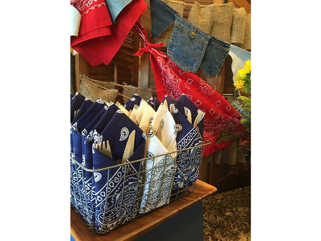 Pack of 20 XL Non Fading Paisley Polyester Bandanas 27 x 27 In - Bulk Wholesale - White