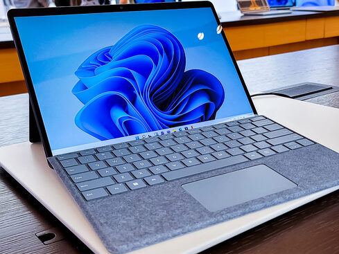 Microsoft Surface Pro 8 (2021) i7 3GHz 16GB RAM 256GB SSD