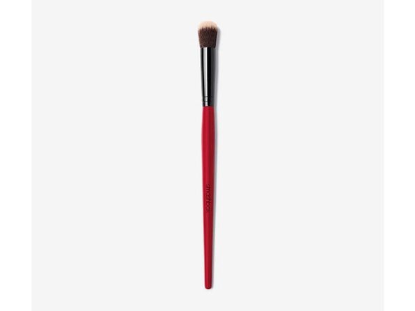blurring concealer brush