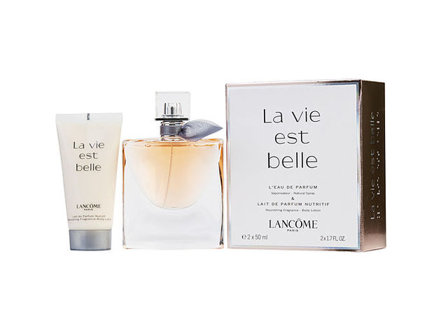LA VIE EST BELLE by Lancome EAU DE PARFUM SPRAY 1.7 OZ & BODY LOTION 1.7 OZ (TRAVEL OFFER)