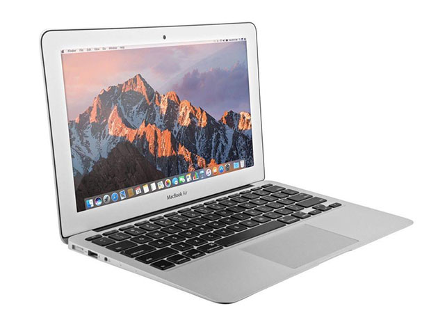 輝い MacBook Air MJVM2J/A 2015 AIR MACBOOK ノートPC