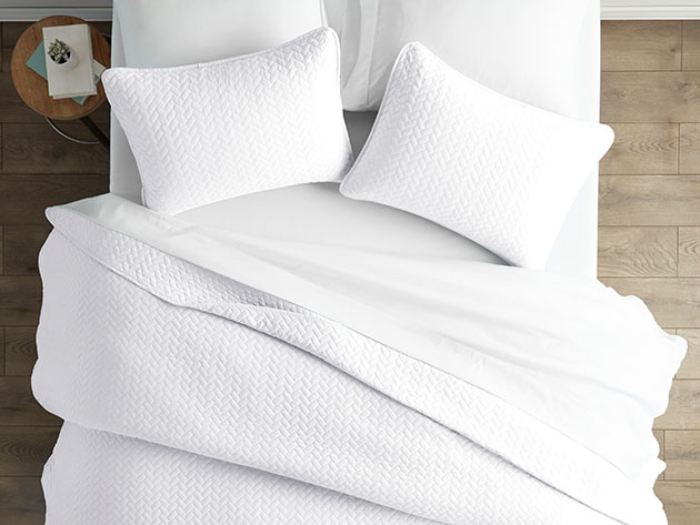 Home Collection Herring Pattern Quilted Coverlet 3-Piece Set (Queen/White)