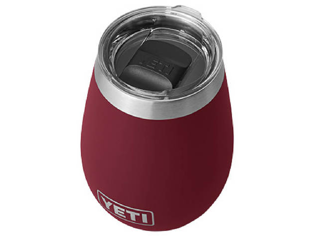 Yeti 21071500659 Rambler 10 oz. Wine Tumbler with Magslider Lid - Harvest Red