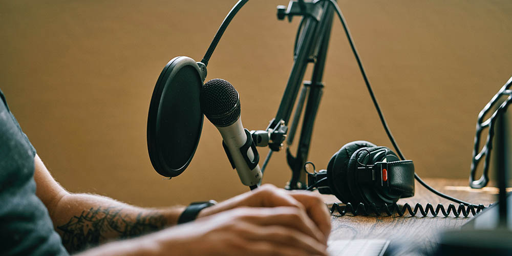 Podcasting Crash Course: Start a Podcast in Less Than 5 Minutes