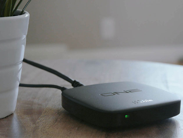 IzzBie Smart Private Internet: Router & 3-Yr Subscription